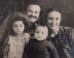 Familia Constantinov, Chișinău, 1944